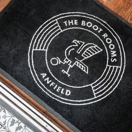 The Boot Rooms Anfield Ливърпул Екстериор снимка